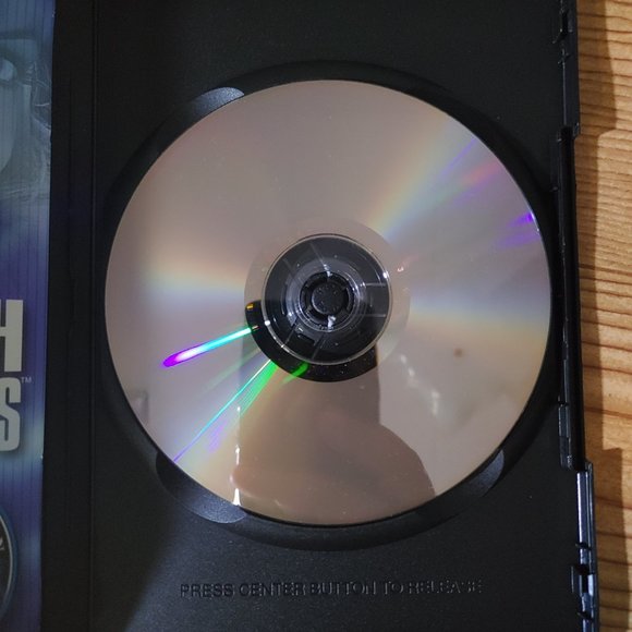 Trish Stratus 100% Stratusfaction Guaranteed DVD - Picture 4 of 5